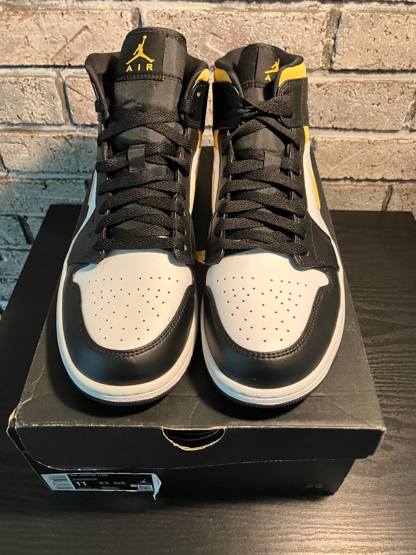 Air Jordan 1 Mid Pollen